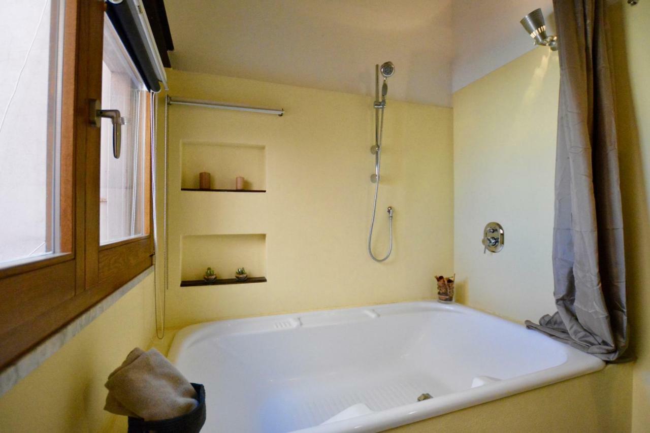 Romantic Suite Canelles 칼리아리 외부 사진